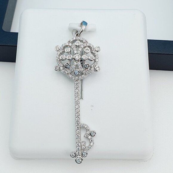 "925 Sterling Silver Cubic Zirconia Pendant, UU1P6A6049 - Picture 7 of 9